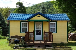 Catkill Bungalow - Tiny House Vacation Rental Prattsville Catskills